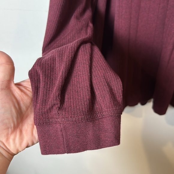 Van Heusen Studio Men’s Long Sleeve Men’s Maroon Turtleneck Sweater size XL - Picture 4 of 10